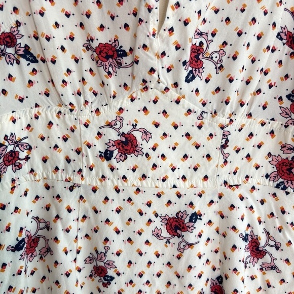 ModCloth Women's The Keyhole Story A-Line Dress White Floral Sz 8 Empire Waist - Picture 5 of 14